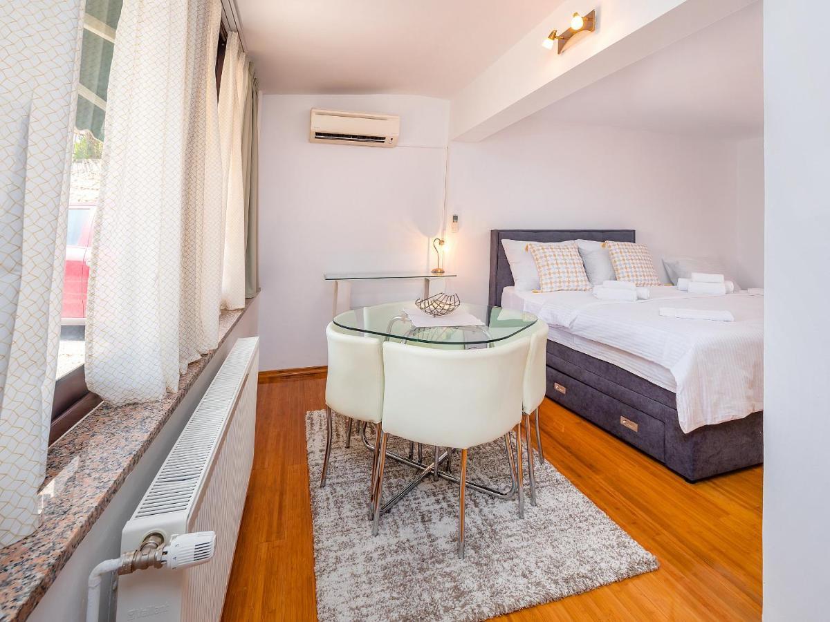 Studio Apartment "Kalina" 550 M From Sea Rijeka Bagian luar foto
