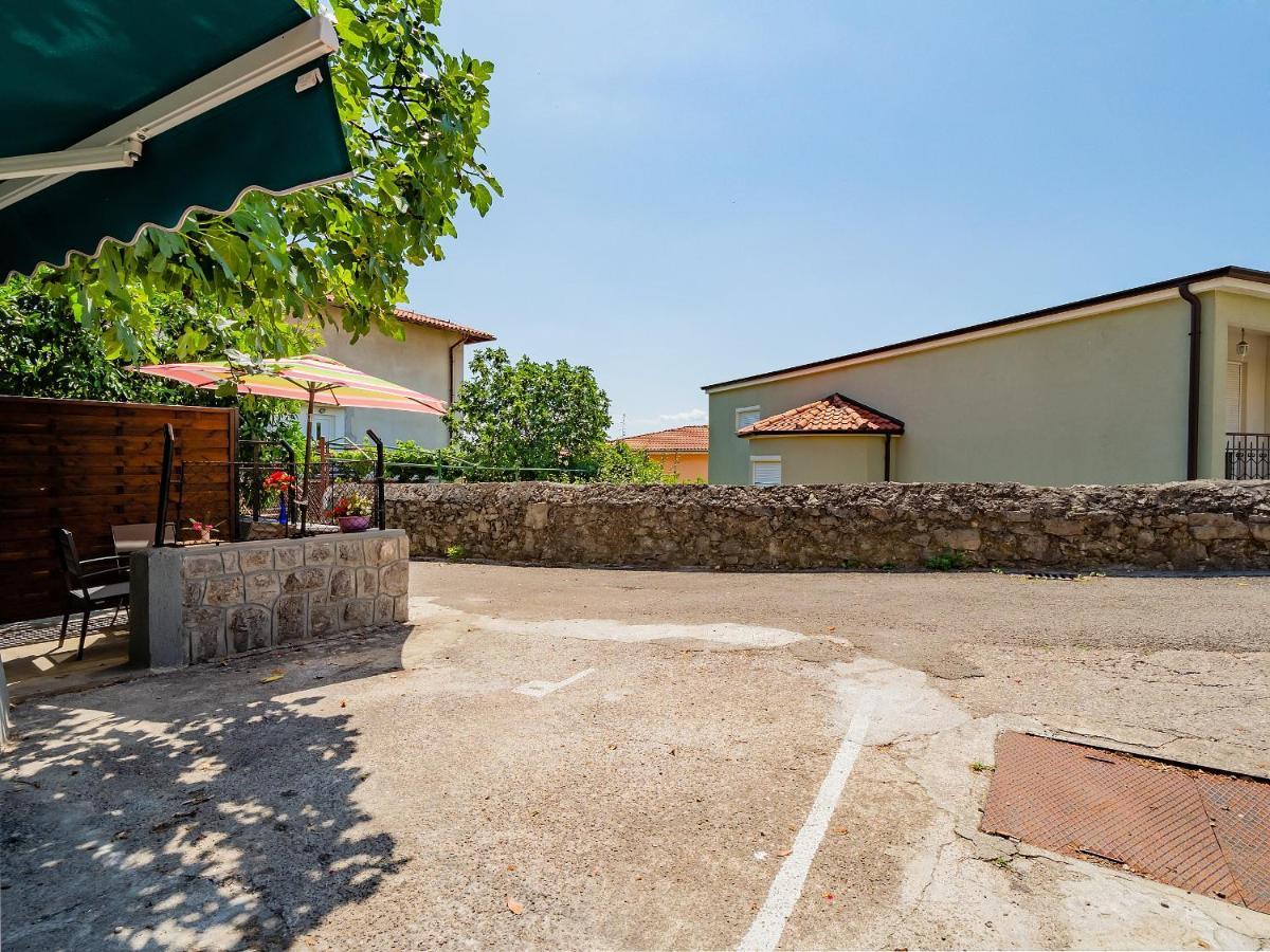 Studio Apartment "Kalina" 550 M From Sea Rijeka Bagian luar foto